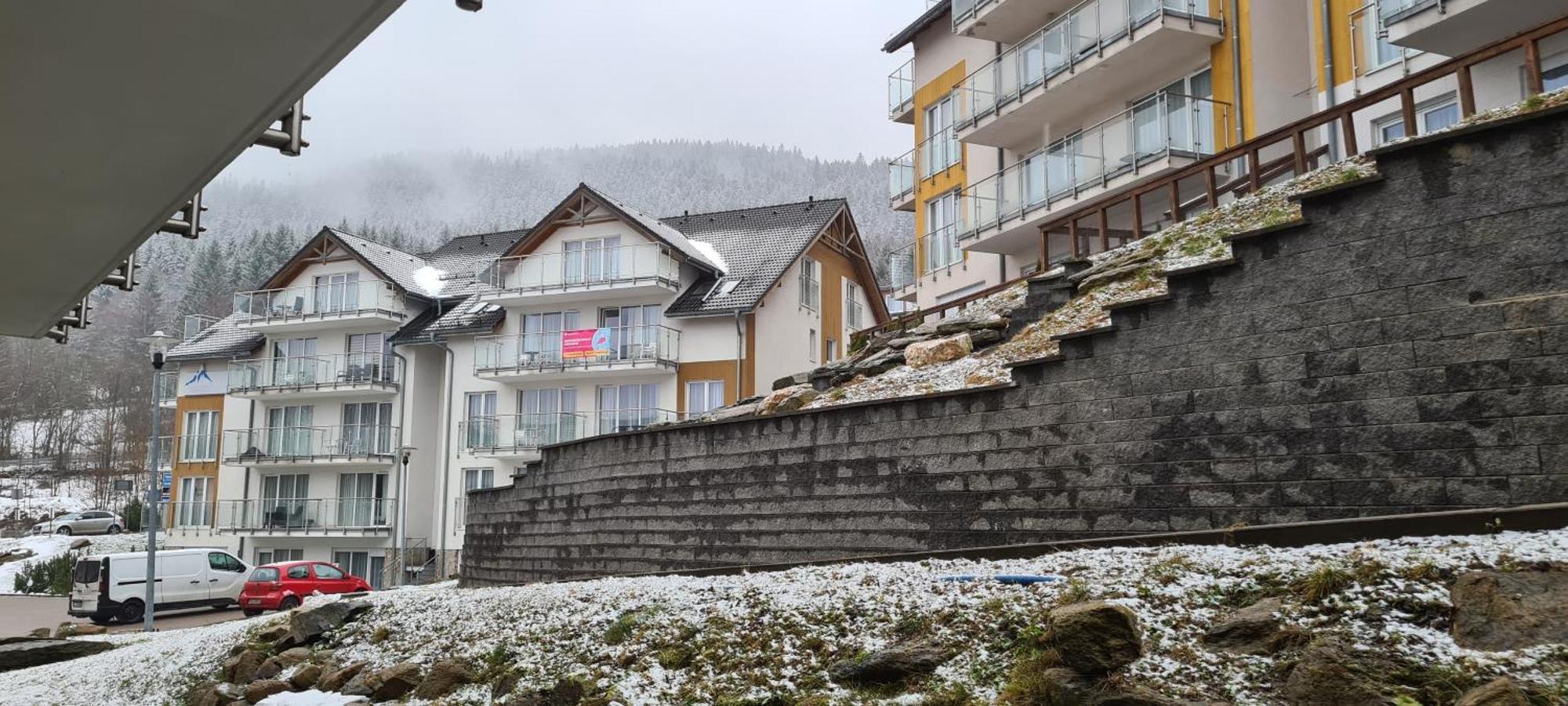 Apartamenty Czarna Gora Is 8 Sienna  Exteriör bild