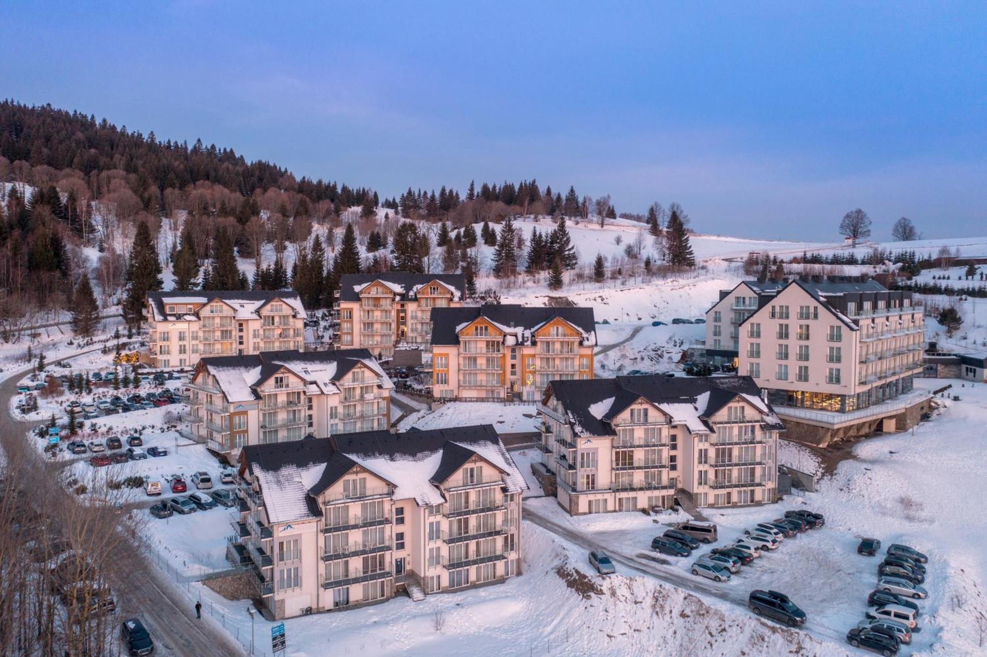 Apartamenty Czarna Gora Is 8 Sienna  Exteriör bild